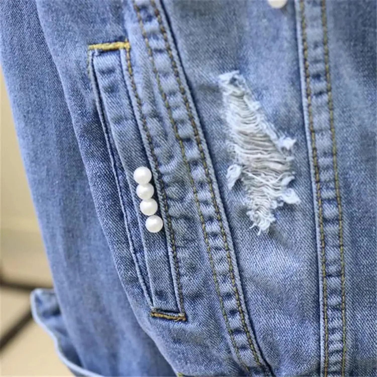 Dawery Spring Autumn Vintage Women Short Denim Jacket Embroidery Flower Jeans Jacket Female Hole Outerwear