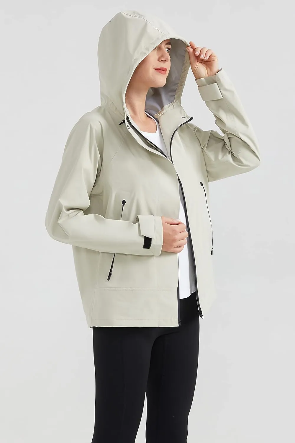 Orolay Raincoat Women's Lightweight Jackets Waterproof Rain Coats Outdoor Hooded Windbreaker for Hiking Travel