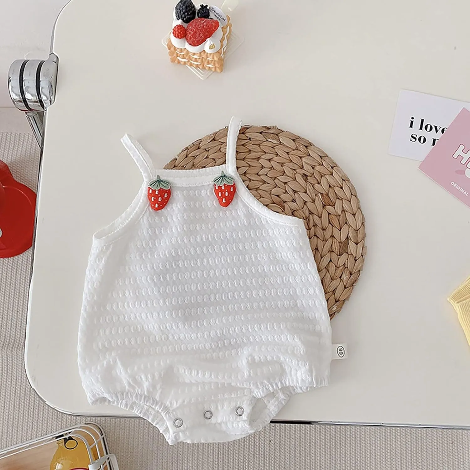 Simple Body Suit Girl Baby Bag Jumpsuits Suspender Ha Clothing Strawberry Flower Pattern Baby Gender Neutral Baby Stuff